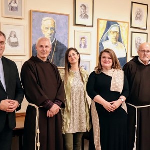 Hrvatski sveci i blaženici Eve Vukine uz Leopoldovo kod kapucina u zagrebačkoj Dubravi